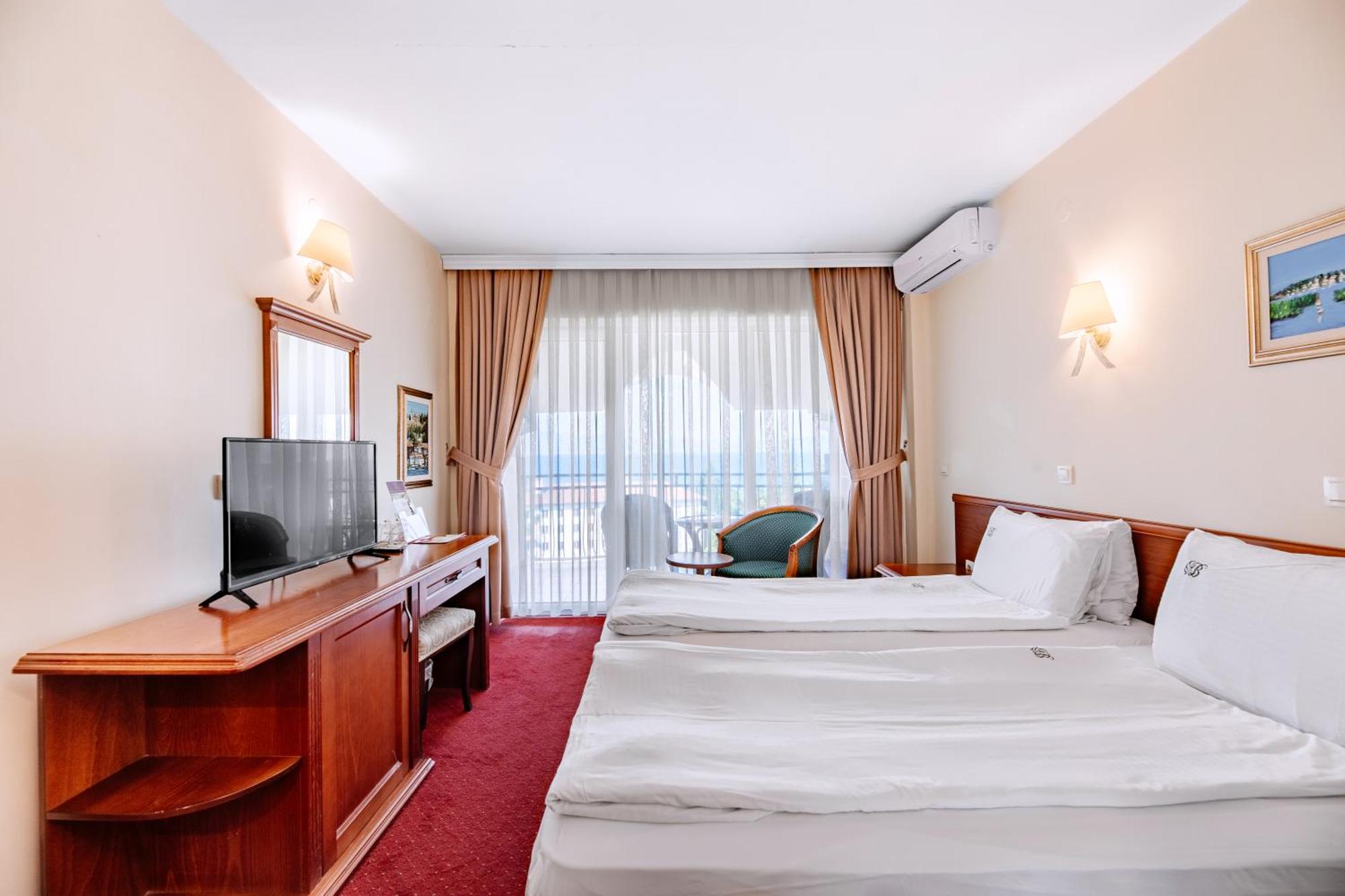 Hotel Belvedere Охрид Экстерьер фото
